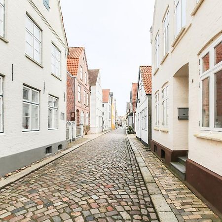 Apartmenthaus Theodor Storm - Unter Sternen Husum  Kültér fotó
